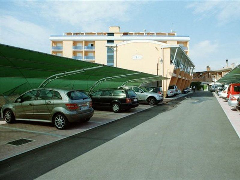 Grand Hotel Esplanada Bibione Exteriér fotografie